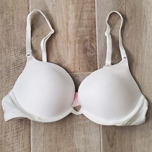 VS push-up/pigeonnant bra